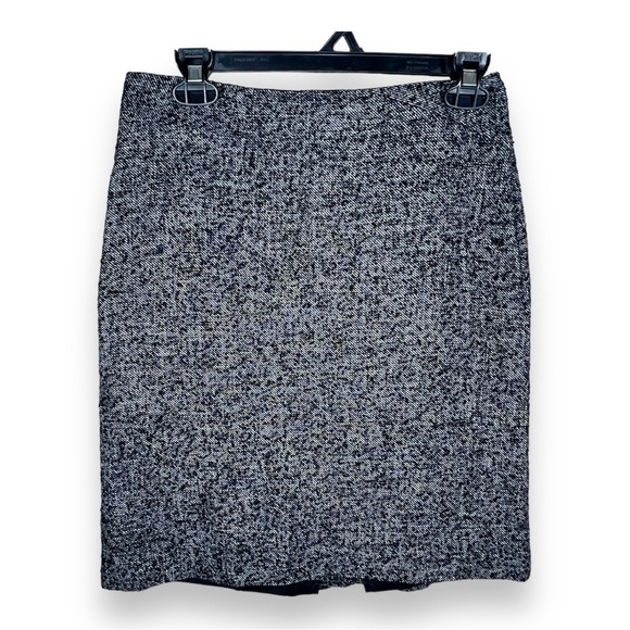 SIZE 6 PETITE ANN TAYLOR WOOL SKIRT BLACK GREY LINED ZIP CLOSURE CLASSIC - Picture 1 of 10